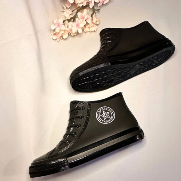 Black, Waterproof Sneakers NWOT - Picture 7 of 11